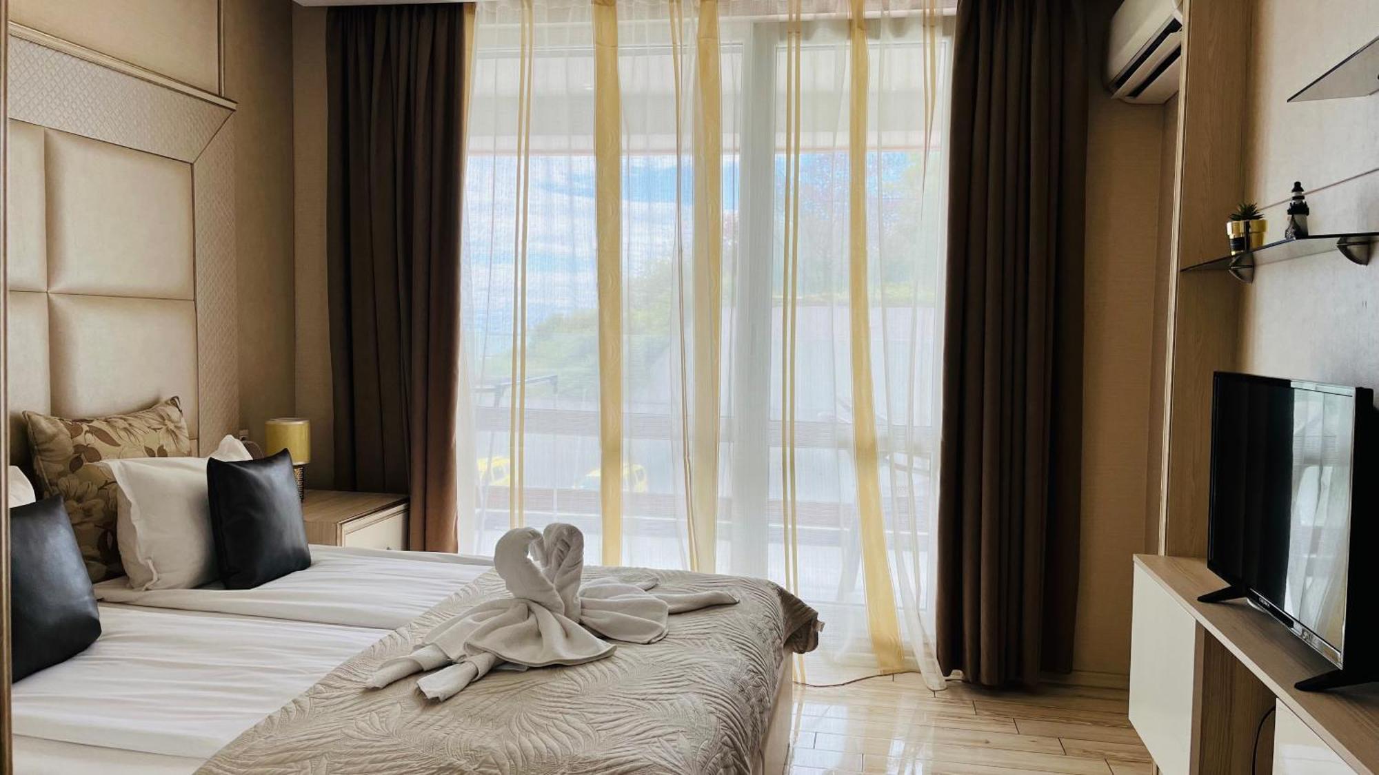 Paradiso 'В' 102 Private Sea View Apartment Nesebar Exterior photo